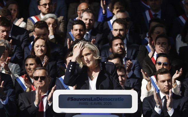 Η γαλλική ακροδεξιά καταδικάζει τη Ρωσία σε μια σπάνια κριτική από το κόμμα της Λεπέν Η-γαλλική-ακροδεξιά-καταδικάζει-τη-Ρωσία-σε-μια-σπάνια-κριτική-από-το-κόμμα-της-Λεπέν