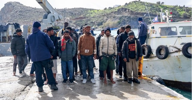 Στην-τελική-ευθεία-η-επιστροφή-παράνομων-μεταναστών-σε-τρίτες-χώρες:-Τα-σχέδια-Ελλάδας-και-4-άλλων-χωρών,-οι-τρεις-επιλογές-που-εξετάζονται