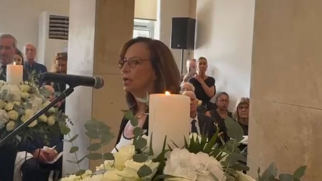 «Αποχαιρετούμε τη Μαργαρίτα της μεγάλης αλλαγής για τις γυναίκες της Ελλάδας»: Ο επικήδειος της Άννας Διαμαντοπούλου για τη Μαργαρίτα Παπανδρέου «Αποχαιρετούμε-τη-Μαργαρίτα-της-μεγάλης-αλλαγής-για-τις-γυναίκες-της-Ελλάδας»:-Ο-επικήδειος-της-Άννας-Διαμαντοπούλου-για-τη-Μαργαρίτα-Παπανδρέου