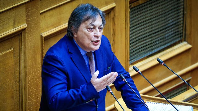 Ο Αυλωνίτης μαζεύει τα περί συνεργασιών με ΕΛΑΣ, ΣΥΡΙΖΑ, Πλεύση: Νίκη του ΠΑΣΟΚ είναι η μόνη απάντηση απέναντι στην πολιτική Μητσοτάκη Ο-Αυλωνίτης-μαζεύει-τα-περί-συνεργασιών-με-ΕΛΑΣ,-ΣΥΡΙΖΑ,-Πλεύση:-Νίκη-του-ΠΑΣΟΚ-είναι-η-μόνη-απάντηση-απέναντι-στην-πολιτική-Μητσοτάκη
