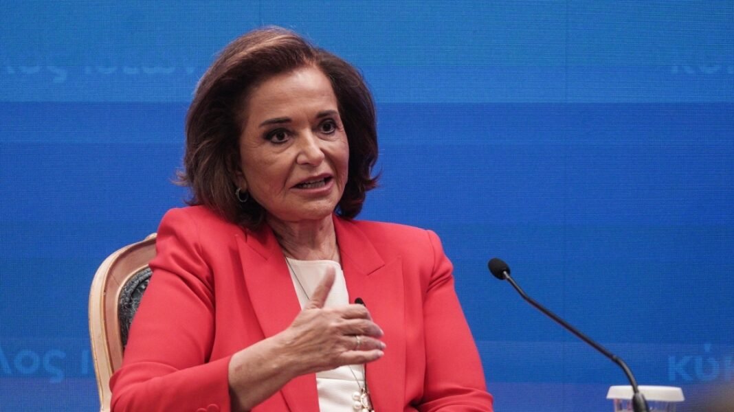 Μπακογιάννη: Μετά από 8 χρόνια υπάρχουν υπουργοί που έχουν κουράσει, είναι αλαζόνες και πρέπει να ξεκαβαλικέψουν Μπακογιάννη: Μετά από 8 χρόνια υπάρχουν υπουργοί που έχουν κουράσει, είναι αλαζόνες και πρέπει να ξεκαβαλικέψουν