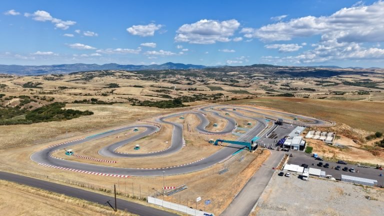 Circuit27: Στον παγκόσμιο χάρτη του karting η Ελλάδα (+video) circuit27:-Στον-παγκόσμιο-χάρτη-του-karting-η-Ελλάδα-(+video)