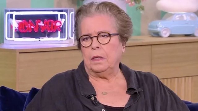 Δήμητρα Γαλάνη για τον θάνατο του Γιώργου Μαζωνάκη: Έλεος, ας αφήσουν τον κόσμο να τον πενθήσει, όλος αυτός ο θόρυβος έχει κάτι το ανθρωποφαγικό Δήμητρα-Γαλάνη-για-τον-θάνατο-του-Γιώργου-Μαζωνάκη:-Έλεος,-ας-αφήσουν-τον-κόσμο-να-τον-πενθήσει,-όλος-αυτός-ο-θόρυβος-έχει-κάτι-το-ανθρωποφαγικό