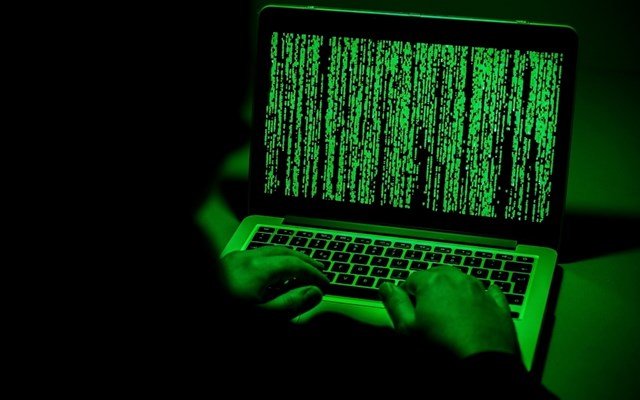 ΗΠΑ: Χάκερ λένε ότι έκλεψαν δεδομένα “χιλιάδων εργαζομένων” του FBI ΗΠΑ:-Χάκερ-λένε-ότι-έκλεψαν-δεδομένα-“χιλιάδων-εργαζομένων”-του-fbi