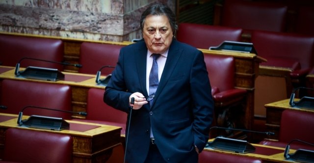 Επιμένει σε συνεργασία του ΠΑΣΟΚ με Τσίπρα και ΣΥΡΙΖΑ ο Αυλωνίτης: Δεν είμαι φερέφωνο, έχω άποψη, να μην μιλάω; Επιμένει-σε-συνεργασία-του-ΠΑΣΟΚ-με-Τσίπρα-και-ΣΥΡΙΖΑ-ο-Αυλωνίτης:-Δεν-είμαι-φερέφωνο,-έχω-άποψη,-να-μην-μιλάω;
