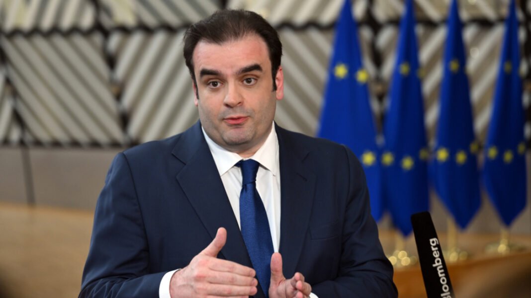 Η ελληνική πρόταση για έσοδα έως και €15 δισ. στην ΕΕ από το 6G, θα επενδυθούν σε τεχνολογία και ψηφιακές υποδομές Η ελληνική πρόταση για έσοδα έως και €15 δισ. στην ΕΕ από το 6G, θα επενδυθούν σε τεχνολογία και ψηφιακές υποδομές