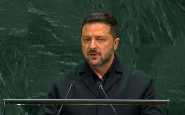 Ζελένσκι στον ΟΗΕ: Όποιος δίνει λεφτά στη Ρωσία δίνει χρόνο στον πόλεμο – Προειδοποίηση για τη χρήση της ΑΙ στις μάχες Ζελένσκι-στον-ΟΗΕ:-Όποιος-δίνει-λεφτά-στη-Ρωσία-δίνει-χρόνο-στον-πόλεμο-–-Προειδοποίηση-για-τη-χρήση-της-ΑΙ-στις-μάχες