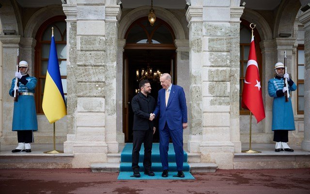 Ερντογάν σε Ζελένσκι: Ανεξήγητες οι επιθέσεις στη Μαύρη Θάλασσα – Πρέπει να ληφθούν μέτρα Ερντογάν-σε-Ζελένσκι:-Ανεξήγητες-οι-επιθέσεις-στη-Μαύρη-Θάλασσα-–-Πρέπει-να-ληφθούν-μέτρα