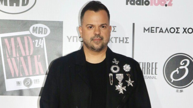 Νίκος Απέργης: Είμαι αρρωστοφοβικός, η τσάντα μου είναι ένα κινητό φαρμακείο Νίκος-Απέργης:-Είμαι-αρρωστοφοβικός,-η-τσάντα-μου-είναι-ένα-κινητό-φαρμακείο