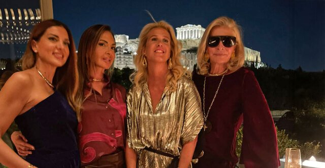 Δια χειρός Θέμιδας Ζουγανέλη και Αλεξάνδρας Σταθοκωστοπούλου το «art de la table» στο Διόνυσος Zonar’s: Μια βραδιά με υψηλές παρουσίες και φόντο την Ακρόπολη Δια-χειρός-Θέμιδας-Ζουγανέλη-και-Αλεξάνδρας-Σταθοκωστοπούλου-το-«art-de-la-table»-στο-Διόνυσος-zonar’s:-Μια-βραδιά-με-υψηλές-παρουσίες-και-φόντο-την-Ακρόπολη