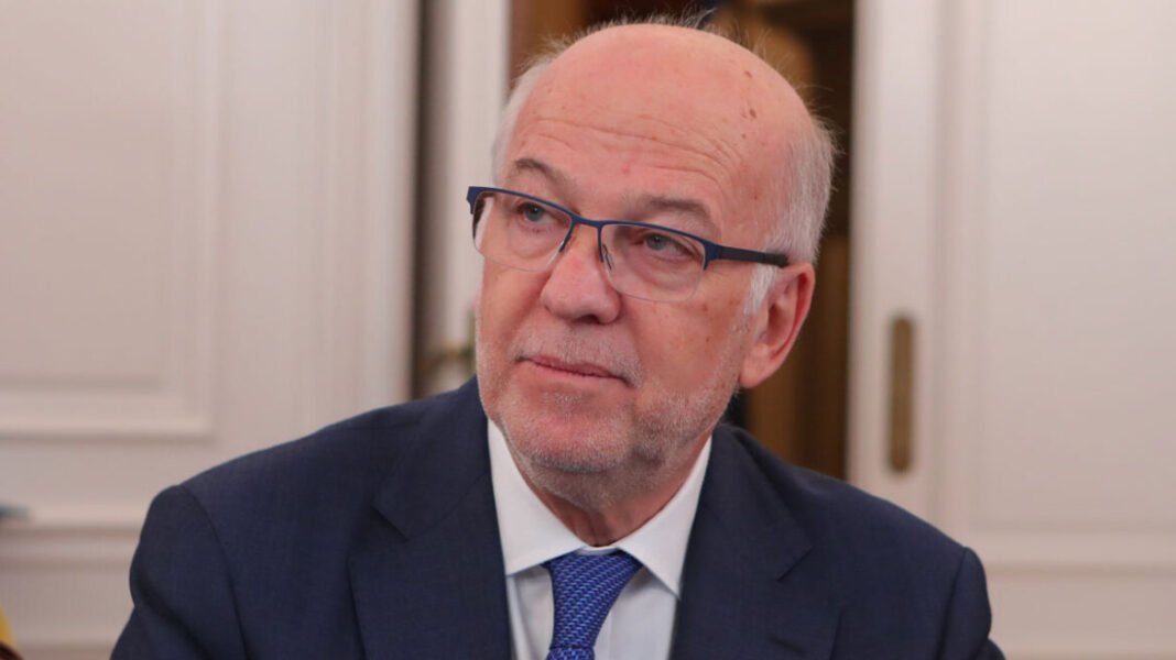 Φλωρίδης: Ο Τσίπρας έχει άγνοια των διεθνών κανόνων, είναι επικίνδυνος για τη χώρα Φλωρίδης: Ο Τσίπρας έχει άγνοια των διεθνών κανόνων, είναι επικίνδυνος για τη χώρα
