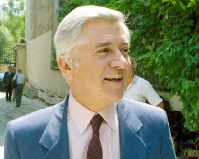 Μητσοτάκης για τα 37 χρόνια από τη δολοφονία Μπακογιάννη: Βαδίζουμε στα βήματά του, διεκδικώντας όσα και εκείνος ήθελε Μητσοτάκης-για-τα-37-χρόνια-από-τη-δολοφονία-Μπακογιάννη:-Βαδίζουμε-στα-βήματά-του,-διεκδικώντας-όσα-και-εκείνος-ήθελε