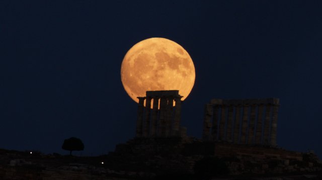 Πανσέληνος: Το «Φεγγάρι του Θερισμού» δεσπόζει απόψε, τι ώρα θα είναι πιο φωτεινό Πανσέληνος:-Το-«Φεγγάρι-του-Θερισμού»-δεσπόζει-απόψε,-τι-ώρα-θα-είναι-πιο-φωτεινό