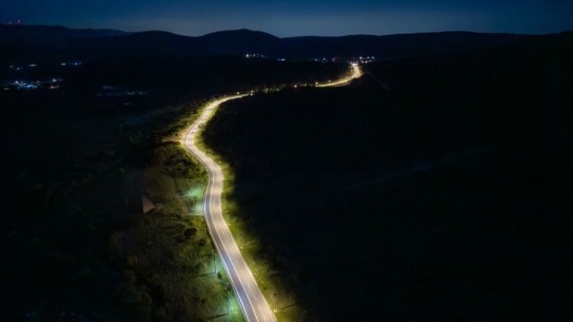 Φως σε 8.693 επικίνδυνα σημεία του οδικού δικτύου, έξυπνοι ιστοί σε 958 χιλιόμετρα δρόμων Φως-σε-8.693-επικίνδυνα-σημεία-του-οδικού-δικτύου,-έξυπνοι-ιστοί-σε-958-χιλιόμετρα-δρόμων