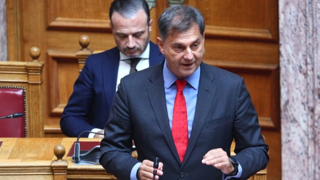 ΠΑΣΟΚ κατά Θεοχάρη για τα «κόμματα των κακομοίρηδων»: Προσβάλλουν και διαιρούν τον λαό ΠΑΣΟΚ κατά Θεοχάρη για τα «κόμματα των κακομοίρηδων»: Προσβάλλουν και διαιρούν τον λαό