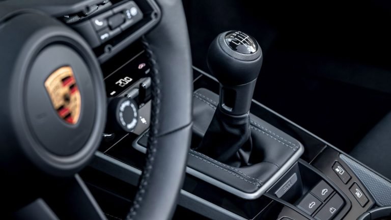 Και-η-porsche-ετοιμάζει-«χειροκίνητο»-αυτόματο-κιβώτιο