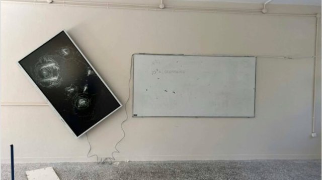 Βανδάλισαν σχολείο στην Καλαμάτα λίγο μετά την ανακαίνισή του, μήνυση από τον Δήμο Βανδάλισαν-σχολείο-στην-Καλαμάτα-λίγο-μετά-την-ανακαίνισή-του,-μήνυση-από-τον-Δήμο