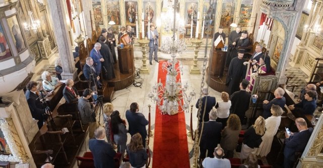 Θυρανοίξια από τον Οικουμενικό Πατριάρχη στον ανακαινισμένο Άγιο Χαράλαμπο του Βεβεκίου στην Κωνσταντινούπολη Θυρανοίξια-από-τον-Οικουμενικό-Πατριάρχη-στον-ανακαινισμένο-Άγιο-Χαράλαμπο-του-Βεβεκίου-στην-Κωνσταντινούπολη