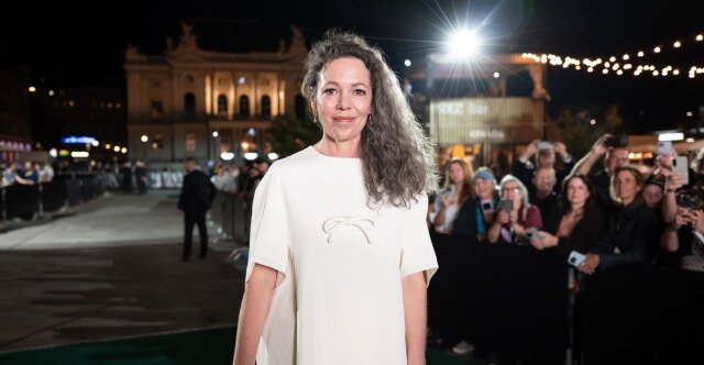 Το νέο look της Ολίβια Κόλμαν: Εμφανίστηκε με μακριά και γκρίζα μαλλιά μετά από σχεδόν μία δεκαετία Το-νέο-look-της-Ολίβια-Κόλμαν:-Εμφανίστηκε-με-μακριά-και-γκρίζα-μαλλιά-μετά-από-σχεδόν-μία-δεκαετία