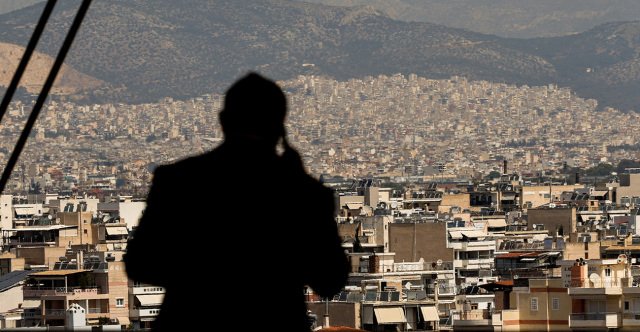 Συνελήφθη 48χρονος «χαμαιλέοντας» στη Νέα Μάκρη: Εξαπατούσε κόσμο με ενοικιαζόμενα ΙΧ, σπίτια και «ρυθμίσεις» χρεών Συνελήφθη-48χρονος-«χαμαιλέοντας»-στη-Νέα-Μάκρη:-Εξαπατούσε-κόσμο-με-ενοικιαζόμενα-ΙΧ,-σπίτια-και-«ρυθμίσεις»-χρεών