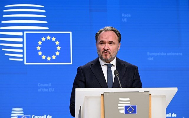 Επίτροπος Ενέργειας Γιόργκενσεν: Αναμένονται πολύ υψηλές τιμές πετρελαίου και φυσικού αερίου αυτόν τον χειμώνα Επίτροπος-Ενέργειας-Γιόργκενσεν:-Αναμένονται-πολύ-υψηλές-τιμές-πετρελαίου-και-φυσικού-αερίου-αυτόν-τον-χειμώνα