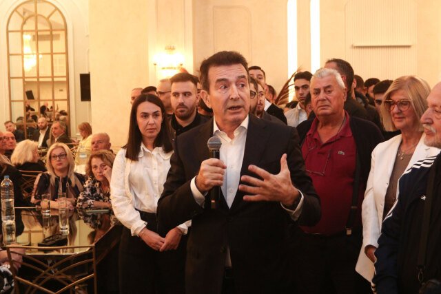 Χρυσοχοΐδης από Περιστέρι: Έχουμε μπει στην τελική ευθεία των εκλογών, να μας εμπιστευτείτε κι άλλο Χρυσοχοΐδης-από-Περιστέρι:-Έχουμε-μπει-στην-τελική-ευθεία-των-εκλογών,-να-μας-εμπιστευτείτε-κι-άλλο