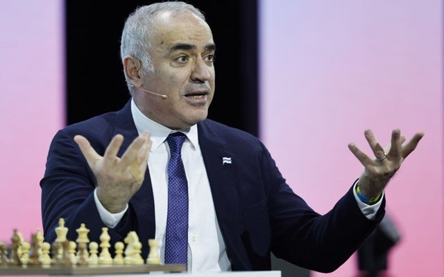 Ρωσία: Ο αντιπολιτευόμενος Γκάρι Κασπάροφ προειδοποιήθηκε ότι “κινδυνεύει” η ζωή του Ρωσία:-Ο-αντιπολιτευόμενος-Γκάρι-Κασπάροφ-προειδοποιήθηκε-ότι-“κινδυνεύει”-η-ζωή-του