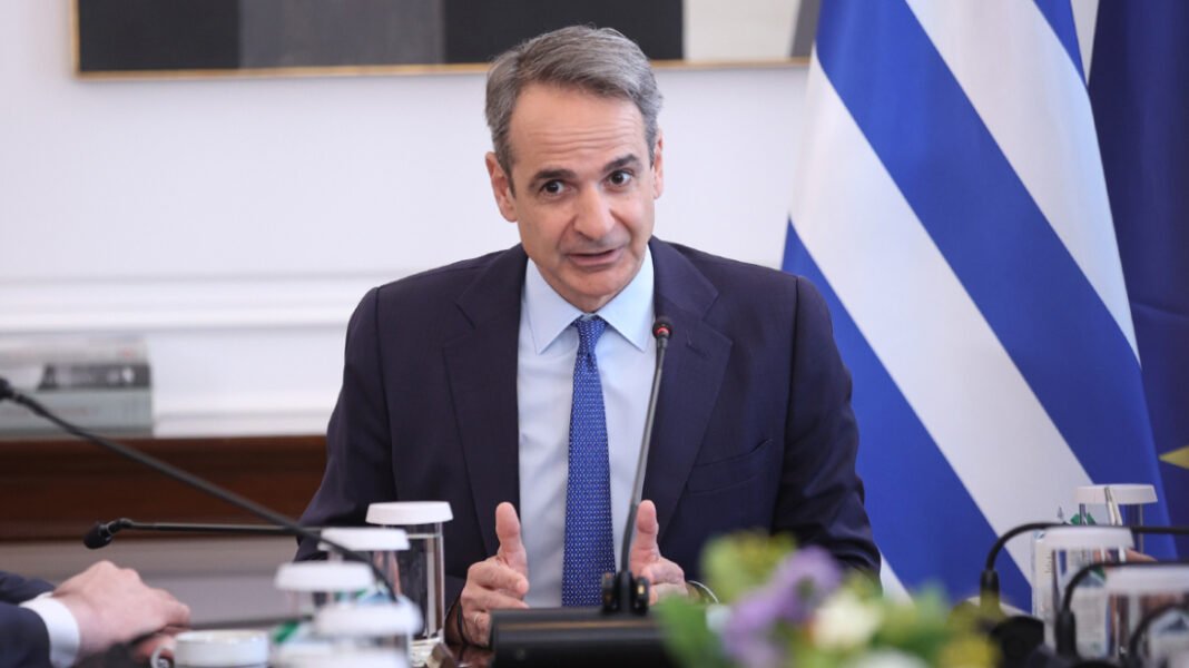 Γιατί ο Μητσοτάκης έστειλε μήνυμα στο εσωτερικό της ΝΔ και απάντησε στα «καβαλημένα καλάμια» της Ντόρας Γιατί ο Μητσοτάκης έστειλε μήνυμα στο εσωτερικό της ΝΔ και απάντησε στα «καβαλημένα καλάμια» της Ντόρας