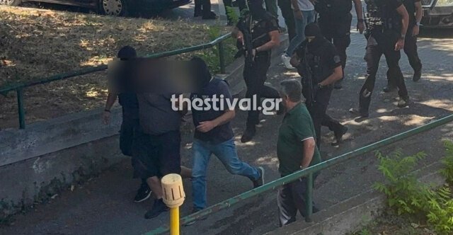 Ξανά-ενώπιον-της-ανακρίτριας-οι-4-κατηγορούμενοι-για-τη-φονική-έκρηξη-στο-σπίτι-της-οικογένειας-Νέστορα,-zήτησαν-προθεσμία-οι-δύο