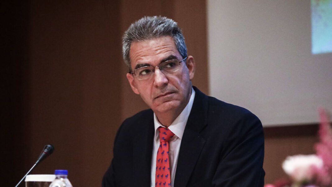 Αντιδράσεις από τη δήλωση Συρίγου ότι η Ελλάδα έκανε δύο φορές πίσω για το καλώδιο στην Κάσο – Μαρινάκης: «Καμία υποχώρηση δεν έγινε» Αντιδράσεις από τη δήλωση Συρίγου ότι η Ελλάδα έκανε δύο φορές πίσω για το καλώδιο στην Κάσο – Μαρινάκης: «Καμία υποχώρηση δεν έγινε»