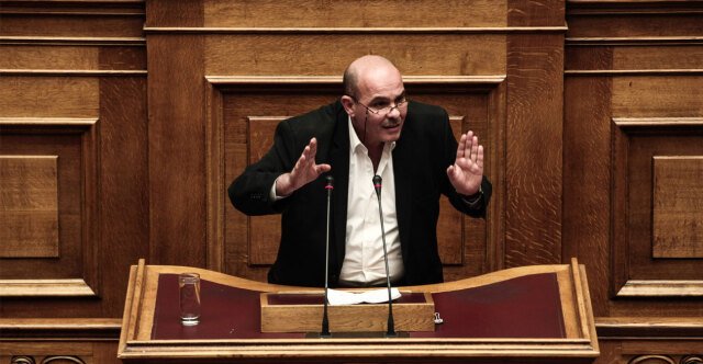 Η-Ομάδα-Αλήθειας-«τρολάρει»-την-επιστροφή-Μιχελογιαννάκη-στο-ΠΑΣΟΚ:-Το-βίντεο-με-τα-«χρηματάκια-που-μπαίνουνε»-και-το-«νοικοκύρεμα»-της-οικονομίας