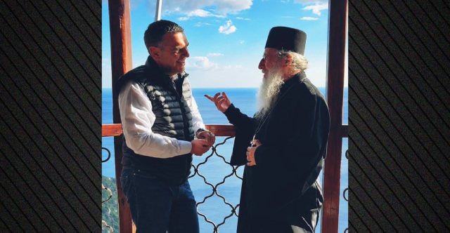 Στο Άγιον Όρος ο Τσίπρας: «Ψέλνεις στη Σιμωνόπετρα και ακούγεται στον Άδη…» – «Για άθεος ωραία τα λέει ο άτιμος» σχολιάζει ο Άδωνις, αίσχος λέει ο Πολάκης Στο-Άγιον-Όρος-ο-Τσίπρας:-«Ψέλνεις-στη-Σιμωνόπετρα-και-ακούγεται-στον-Άδη…»-–-«Για-άθεος-ωραία-τα-λέει-ο-άτιμος»-σχολιάζει-ο-Άδωνις,-αίσχος-λέει-ο-Πολάκης