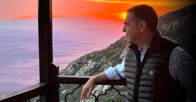 Από-το-Άγιον-Όρος,-στο-Γεντί-Κουλέ-σήμερα-ο-Τσίπρας:-Τα-πυρά-Αδωνι,-Κωνσταντοπούλου,-Πολάκη-και-οι-δίαυλοι-με-την-Αθωνική-Πολιτεία