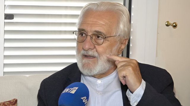Γιάννης-Σμαραγδής:-Ο-Πέτρος-Φιλιππίδης-έπρεπε-να-έχει-επιστρέψει-ήδη-στην-υποκριτική,-χάνει-ο-πολιτισμός