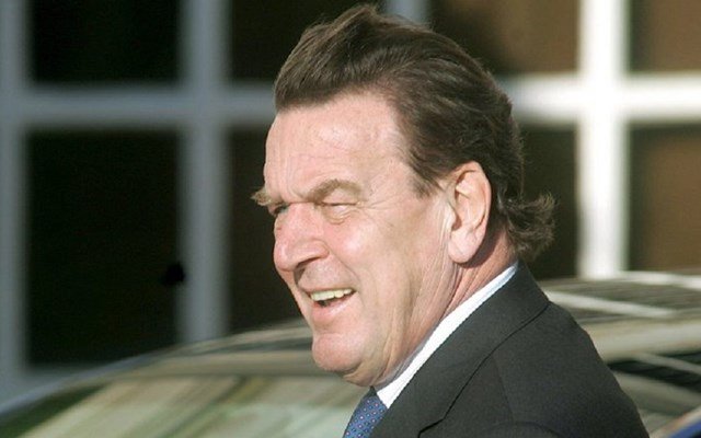 Γερμανία: Ο πρώην καγκελάριος Σρέντερ έγινε μέλος της διοίκησης ρωσικής εταιρείας λιανικού εμπορίου Γερμανία:-Ο-πρώην-καγκελάριος-Σρέντερ-έγινε-μέλος-της-διοίκησης-ρωσικής-εταιρείας-λιανικού-εμπορίου