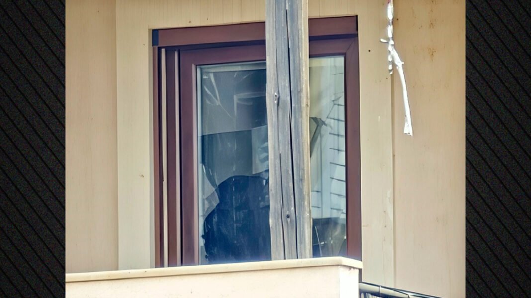Δίωξη για απόπειρα ανθρωποκτονίας στον 32χρονο που μαχαίρωσε την πρώην σύντροφό του και τον φίλο της στο Λαύριο Δίωξη-για-απόπειρα-ανθρωποκτονίας-στον-32χρονο-που-μαχαίρωσε-την-πρώην-σύντροφό-του-και-τον-φίλο-της-στο-Λαύριο