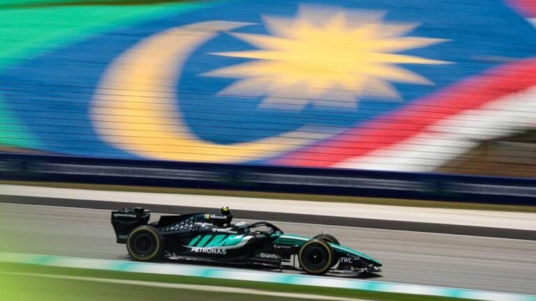 F1 GP Μπαχρέιν: Πρώτος ο Αντονέλι στο FP3 (+video) f1-gp-Μπαχρέιν:-Πρώτος-ο-Αντονέλι-στο-fp3-(+video)
