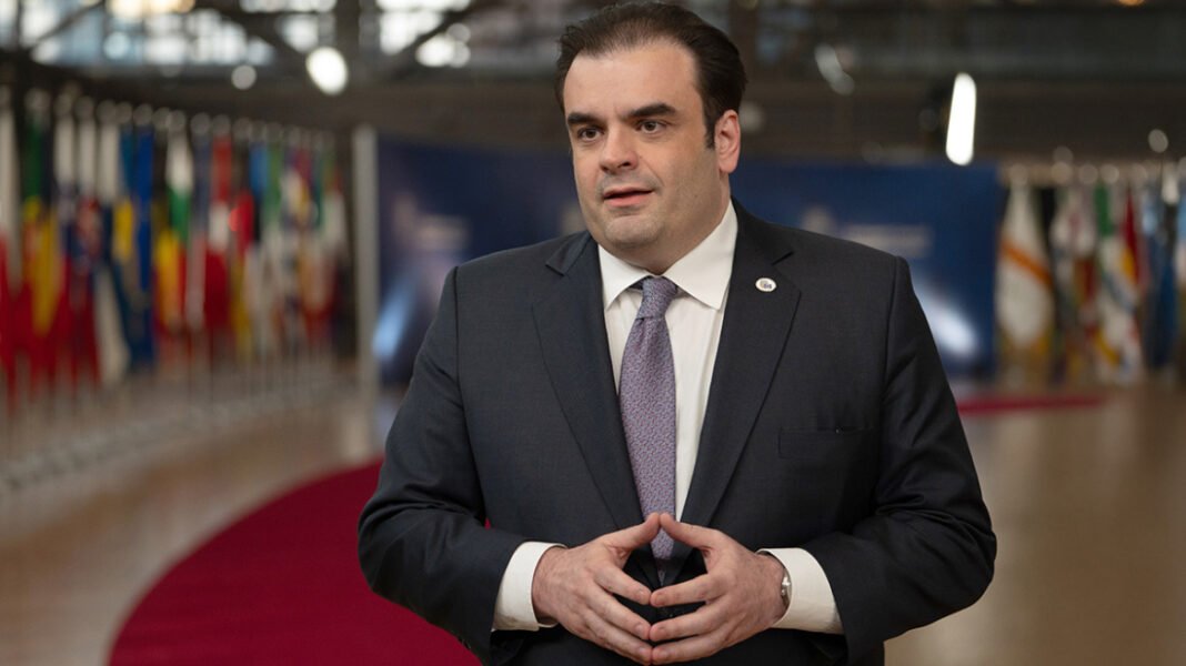 Ο Πιερρακάκης απαντά σε ερωτήσεις για τα χρέη και τους servicers: Τι ισχύει για τις 120 δόσεις και τους πλειστηριασμούς Ο Πιερρακάκης απαντά σε ερωτήσεις για τα χρέη και τους servicers: Τι ισχύει για τις 120 δόσεις και τους πλειστηριασμούς