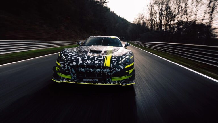 Mercedes-AMG GT Black Series: «Άναψε» στο Νίρμπουργκρινγκ mercedes-amg-gt-black-series:-«Άναψε»-στο-Νίρμπουργκρινγκ