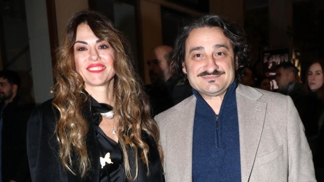 Ο Βασίλης Χαραλαμπόπουλος ανακοίνωσε τον χωρισμό από τη σύζυγό του στον τηλεοπτικό αέρα Ο-Βασίλης-Χαραλαμπόπουλος-ανακοίνωσε-τον-χωρισμό-από-τη-σύζυγό-του-στον-τηλεοπτικό-αέρα