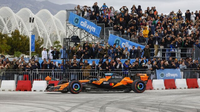 Η Αθήνα στην pole position με McLaren! Χιλιάδες φίλοι του motorsport στο πρώτο Allwyn x McLaren Racing Live event Η-Αθήνα-στην-pole-position-με-mclaren!-Χιλιάδες-φίλοι-του-motorsport-στο-πρώτο-allwyn-x-mclaren-racing-live-event