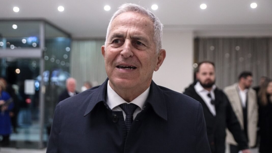 Την προσχώρηση του Ευάγγελου Αποστολάκη στο ΠΑΣΟΚ ανακοινώνει ο Ανδρουλάκης Την προσχώρηση του Ευάγγελου Αποστολάκη στο ΠΑΣΟΚ ανακοινώνει ο Ανδρουλάκης