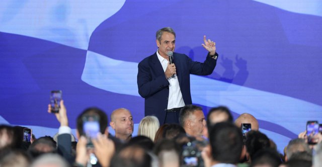 Μητσοτάκης στα γενέθλια της ΝΔ: Η Ελλάδα είναι σήμερα παράδειγμα προς μίμηση, δεν γυρίζει η χώρα πίσω υποκύπτοντας στην πλάνη κάποιων λαϊκιστών Μητσοτάκης-στα-γενέθλια-της-ΝΔ:-Η-Ελλάδα-είναι-σήμερα-παράδειγμα-προς-μίμηση,-δεν-γυρίζει-η-χώρα-πίσω-υποκύπτοντας-στην-πλάνη-κάποιων-λαϊκιστών