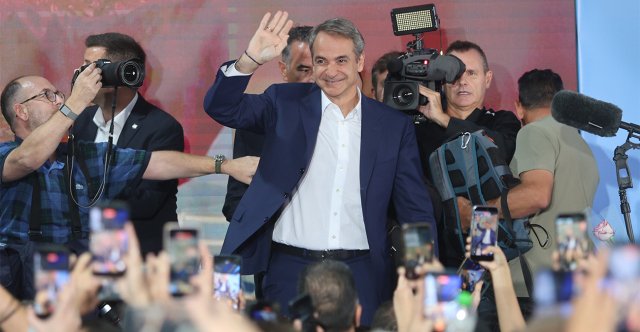Tο παρασκήνιο των γενεθλίων της ΝΔ: Το 4Χ4 του Μητσοτάκη, το νεοδημοκρατικό ρετρό συσπείρωσης και οι αναφορές στους «πρώην» tο-παρασκήνιο-των-γενεθλίων-της-ΝΔ:-Το-4Χ4-του-Μητσοτάκη,-το-νεοδημοκρατικό-ρετρό-συσπείρωσης-και-οι-αναφορές-στους-«πρώην»