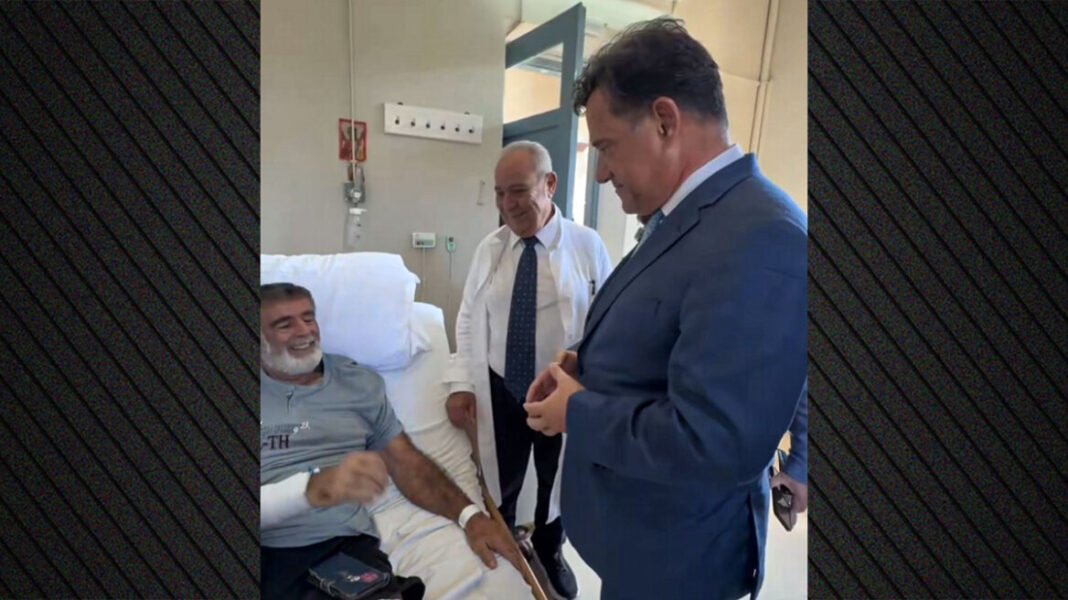 Γεωργιάδης από την Κάλυμνο: Τα λόγια που άκουσα από ασθενείς στο νοσοκομείο με αποζημίωσαν για όλη την τοξικότητα που εισπράττω Γεωργιάδης-από-την-Κάλυμνο:-Τα-λόγια-που-άκουσα-από-ασθενείς-στο-νοσοκομείο-με-αποζημίωσαν-για-όλη-την-τοξικότητα-που-εισπράττω