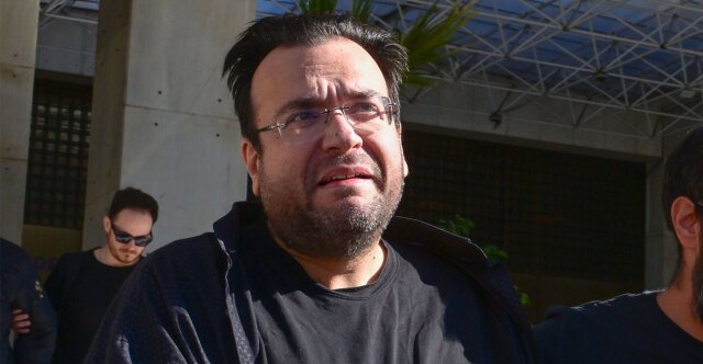 Νέες-αποκαλύψεις-για-το-κύκλωμα-με-αρχηγό-τον-Καμπούρη:-Οι-αναλήψεις-των-2-εκατ.-ευρώ,-οι-αχυράνθρωποι-και-οι-εργαζόμενοι-που-«έδειξαν»-την-απάτη