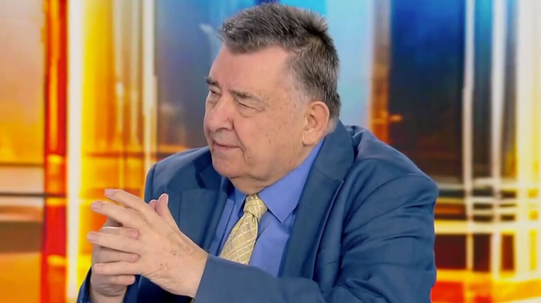 Καρατζαφέρης: Ο Μητσοτάκης του χρόνου τέτοια μέρα θα είναι πρωθυπουργός, ο Καμπούρης με διέγραψε από το κόμμα μου Καρατζαφέρης: Ο Μητσοτάκης του χρόνου τέτοια μέρα θα είναι πρωθυπουργός, ο Καμπούρης με διέγραψε από το κόμμα μου