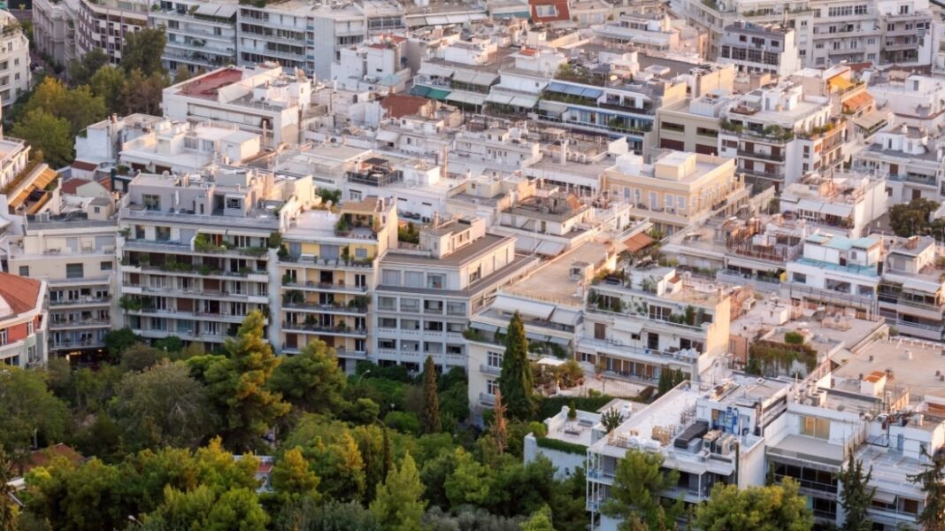 Μητσοτάκης: Μπόνους ενός έως δύο ορόφων για κατοικίες προς ενοικίαση, ανοίγει ξανά η συζήτηση για τη δόμηση και το στεγαστικό