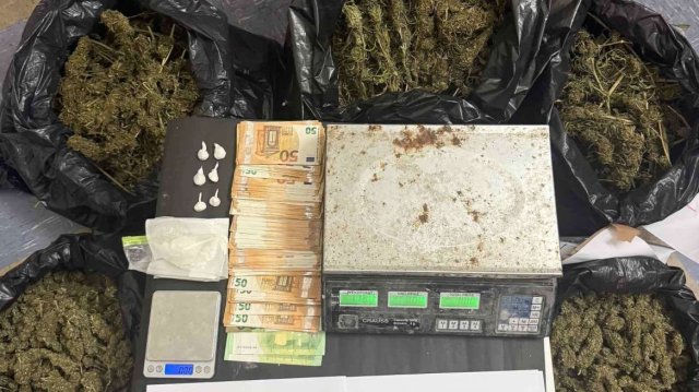 Συνελήφθη 58χρονος στη Ρόδο για καλλιέργεια και διακίνηση ναρκωτικών Συνελήφθη-58χρονος-στη-Ρόδο-για-καλλιέργεια-και-διακίνηση-ναρκωτικών