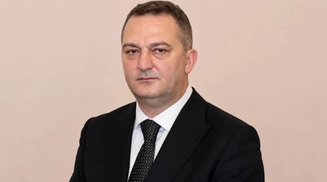 Άσυλο στην Ελλάδα ζήτησε ο καταζητούμενος στην Τουρκία ταμίας του Ιμάμογλου, φέρεται να υπεξαίρεσε πάνω από 30 εκατ. ευρώ Άσυλο-στην-Ελλάδα-ζήτησε-ο-καταζητούμενος-στην-Τουρκία-ταμίας-του-Ιμάμογλου,-φέρεται-να-υπεξαίρεσε-πάνω-από-30-εκατ.-ευρώ